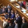 ​Навіщо БПП разом з радикалами заблокували трибуну на засіданні Верховної Ради