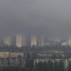 РФ атакувала Київ: влучання в Південний міст і багатоповерхівку