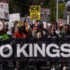 ​"Жодних королів": у США та Європі сотні тисяч протестували проти Трампа