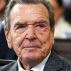 ​Ексканцлер Німеччини Шредер у Росії: Кремль привітав візит