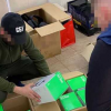 ​Завозили товары под видом "гуманитарки". СБУ разоблачила псевдоволонтеров