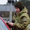 ​Прикордонники затримали молоду колаборантку, яка їхала до Києва