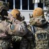 Схеми привласнення грошей: в Україні правоохоронці закрили майже сотню кол-центрів