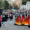 "Картонкові" протести в Києві: вимоги повернути Федорова та критика Умєрова
