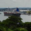 ​США пропустили нафтовий танкер РФ до Куби, попри блокаду