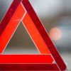 У Києві автомобіль зіткнувся з маршруткою і в'їхав у зупинку: дві людини загинули, четверо - постраждали