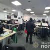 ​У Дніпрі близько 250 псевдооператорів банківських call-центрів переводили гроші клієнтів на власні рахунки