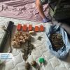 ​Ховав зброю під ліжком – на Донеччині викрито експоліцейського