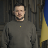 ​Не можна бути подумки далеко від війни, підтримуйте наших бійців завжди, коли це можливо – звернення Президента України
