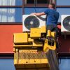 ​Через спеку в частині регіонів України анонсували графіки відключень електроенергії