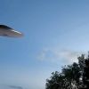 ​  			Очевидец снял на видео погоню самолета за НЛО		