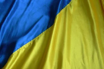 ​У Києві пройшла урочиста церемонія підняття Державного Прапора України