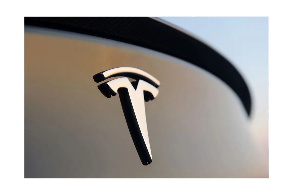 «Tesla» візьметься за покращення екологічного стану атмосфери