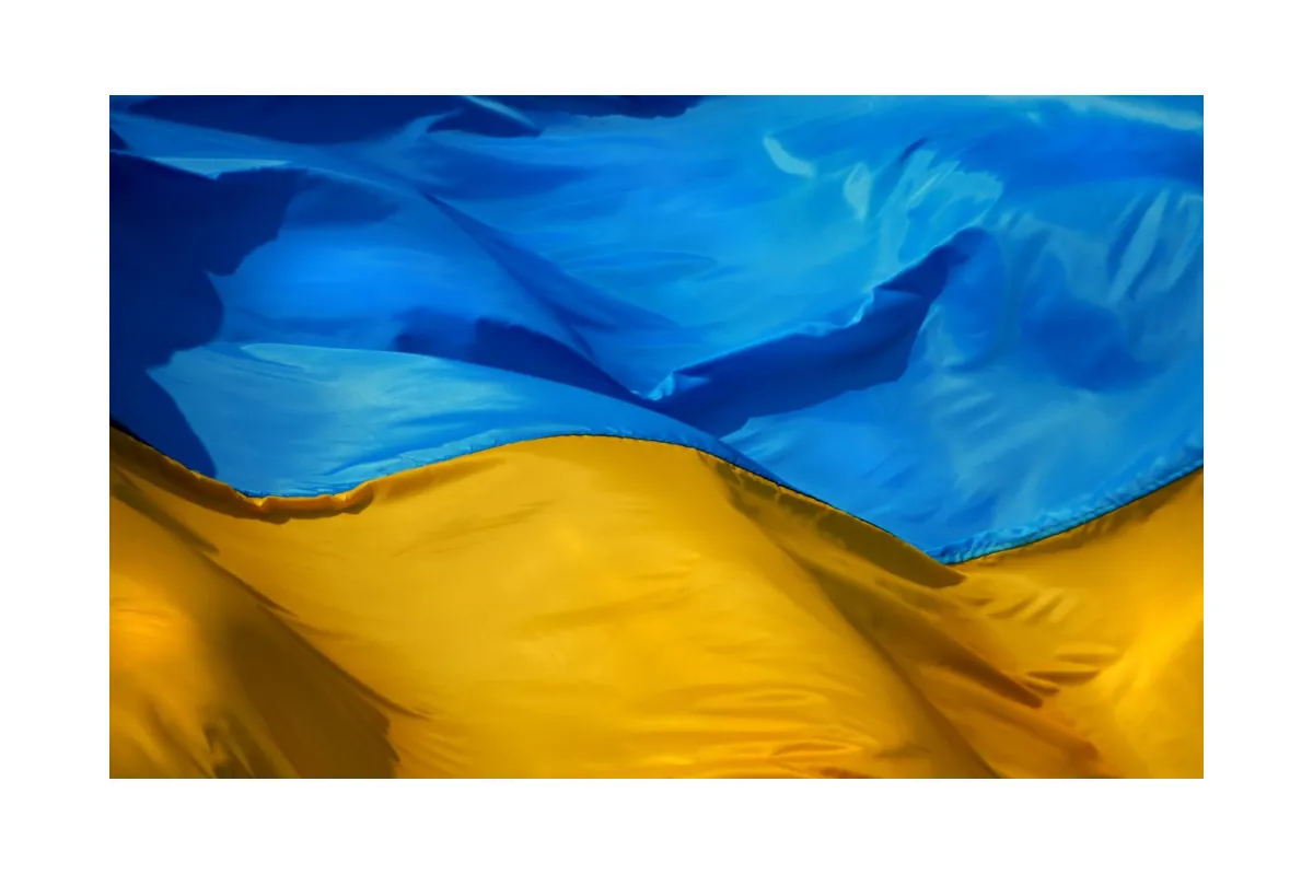 Міносвіти вимагає спілкуватися в навчальних закладах українською