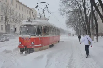​Через погодні умови в Києві транспорт ходить не за розкладом