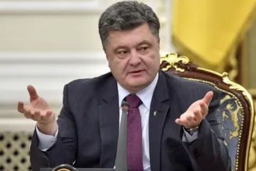 ​Петро Порошенко пообіцяв не продавати "Укрзалізницю"