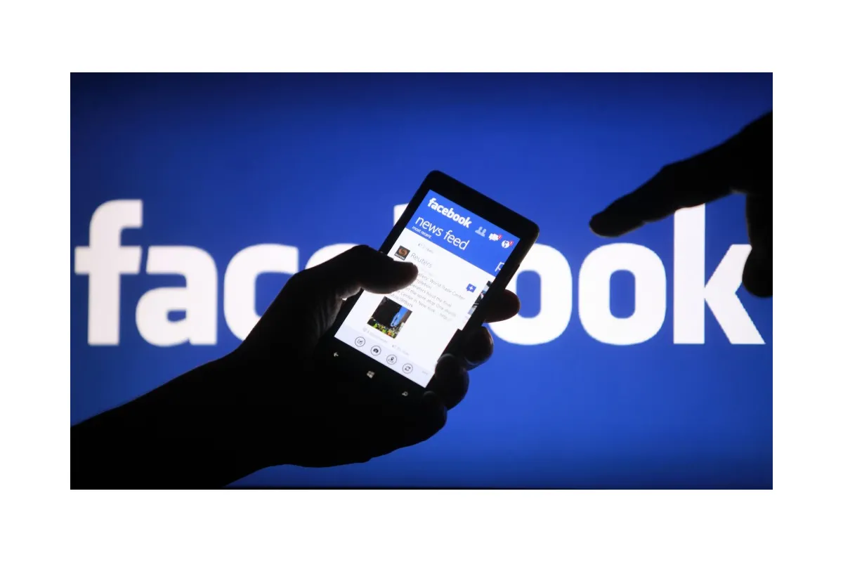 «Facebook» засекретить розмови своїх користувачів для спецслужб