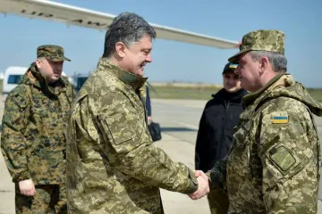 ​Петро Порошенко пройшов підготовку разом із солдатами ВСУ