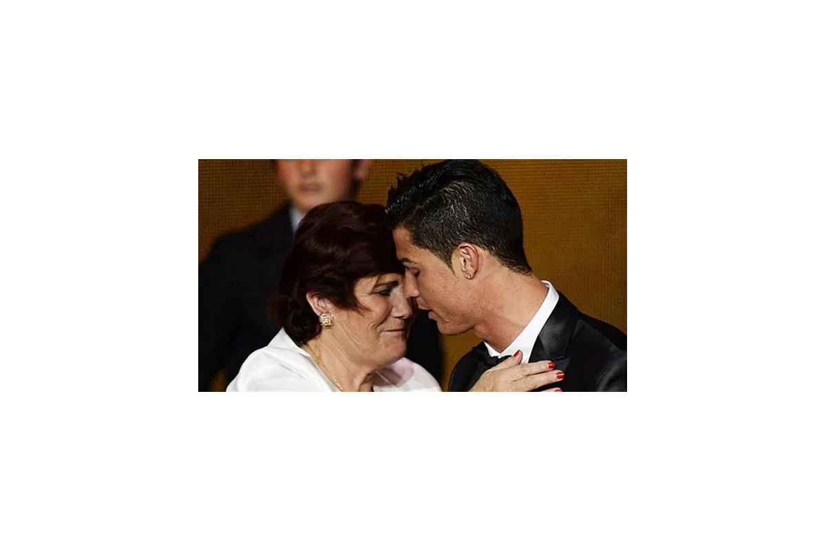 Мати Роналду невдало намагалась вивезти з Мадрида 55 тисяч євро