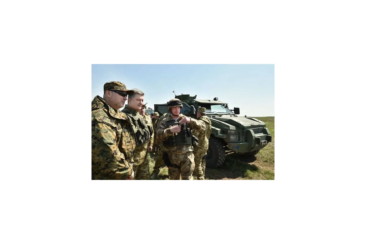 Порошенко проінспектує нову зброю для українських військових