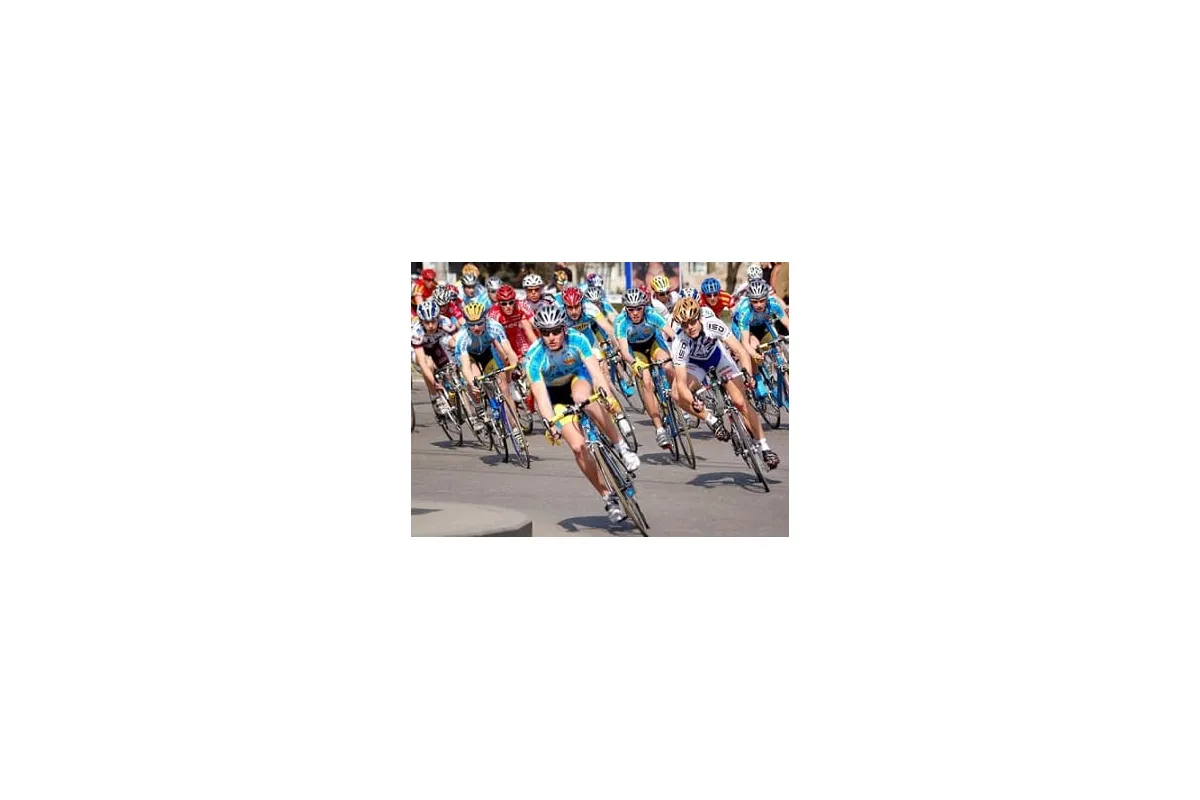 Столичні команди перемогли на Міжнародній велогонці