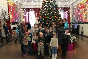 ​Діти та сім’ї Дніпровського центру соціальної підтримки «Добре вдома» відвідали  виставу «Жив був пес»