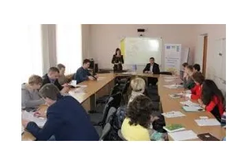 ​На Чернігівщині відбувся навчальний семінар щодо розвитку місцевого радіомовлення