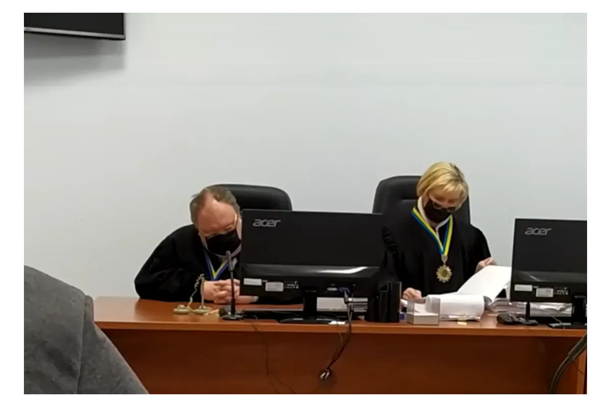 В Чернигове судья уснул во время слушания дела. ВИДЕО