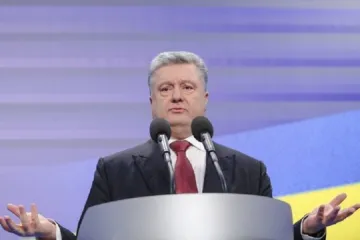 ​В БПП царит хаос: Порошенко начали «сливать» как Януковича