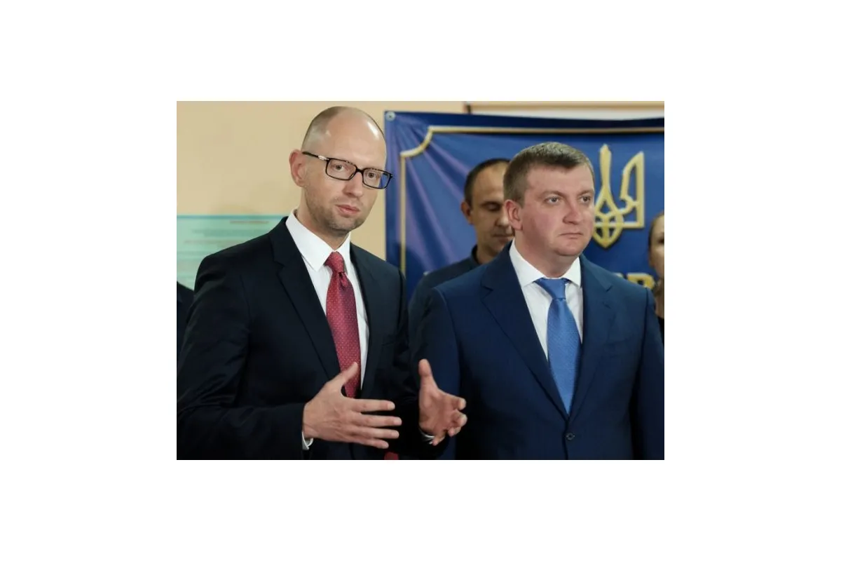 «Аферисты»: нардеп от Порошенко назвал министра юстиции и Яценюка «полным дерьм@м»