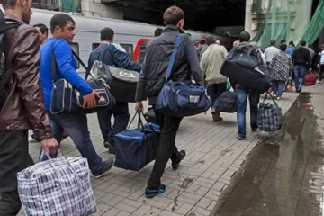 ​ 			 	  	Налог на заробитчан. Зачем в Украине хотят создать фонд по сбору денег с трудовых мигрантов 	  	 	  