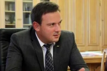 ​ 			 	  	Госсекретарь Кабмина Бондаренко в мае получил надбавку за «особо важную работу» 	  	 	  