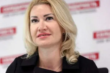 ​Повлияла измена мужа: кандидат в нардепы от Порошенко объяснила видео с матами