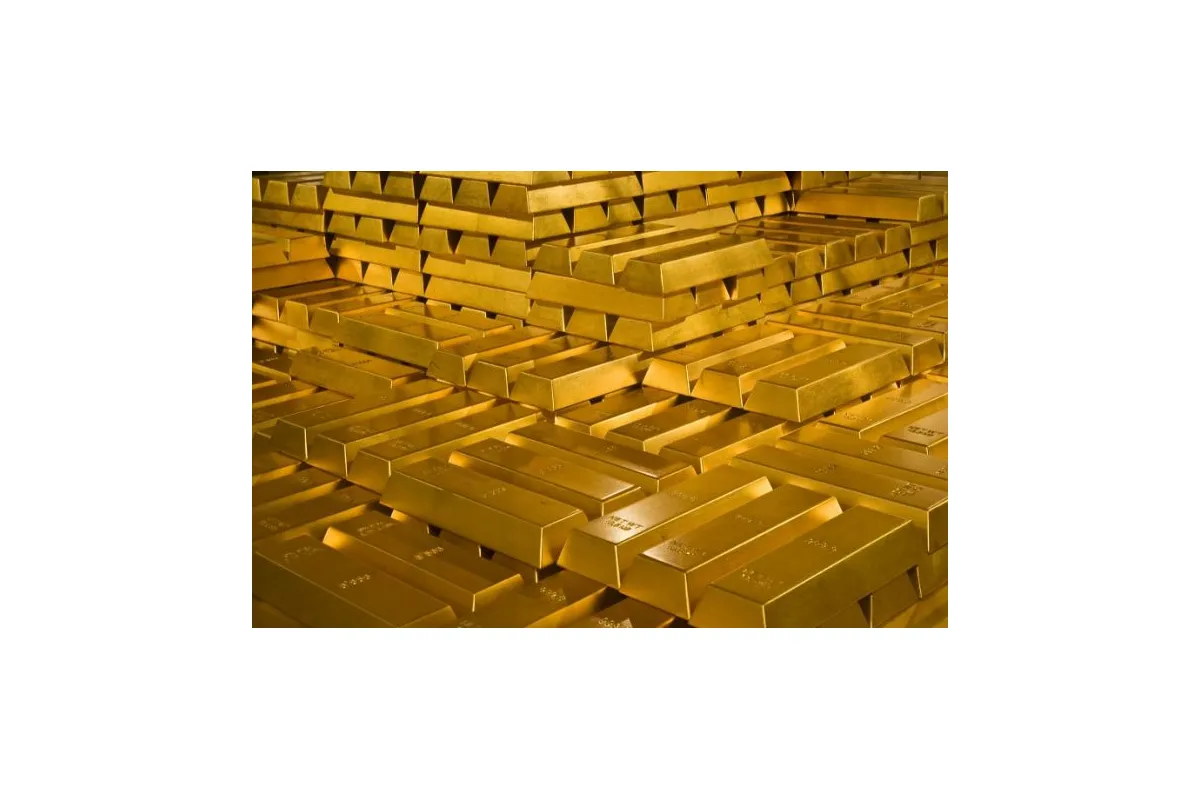 Цены на золото достигли максимума за 7 лет