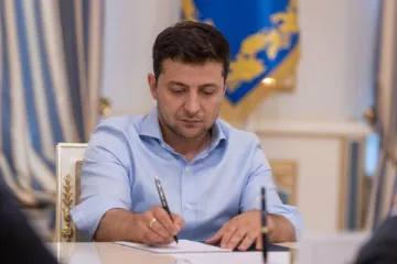 ​ 			 	  	Зеленский подписал закон об организации обороны государства 	  	 	  
