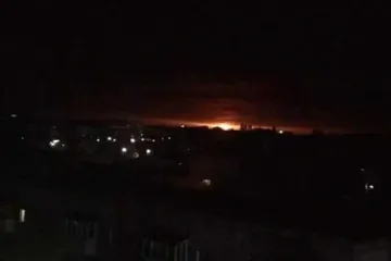 ​ 			 	  	Пожар на складах в Ичне: Каждую секунду раздаются 2-3 взрыва 	  	 	  