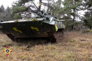 ​ 			 	  	Украинские военные угнали танк на учениях в Германии 	  	 	  