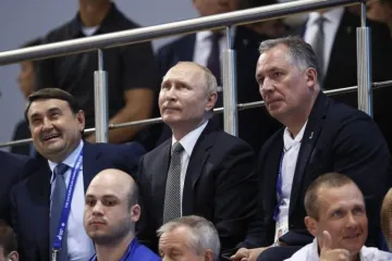 ​Bолодимир Путін встав під час виконання гімну України на Європейських іграх