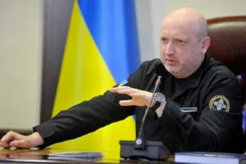 ​ 			 	  	Украина осталась без главы СНБО: Порошенко уволил Турчинова 	  	 	  