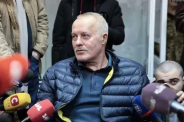 ​ 			 	  	Экс-глава генштаба Замана обвинил в сдаче Крыма Турчинова 	  	 	  