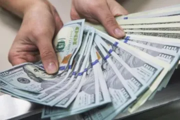​ 			 	  	Хуже некуда: власти признались, чего украинцам ждать от доллара 	  	 	  