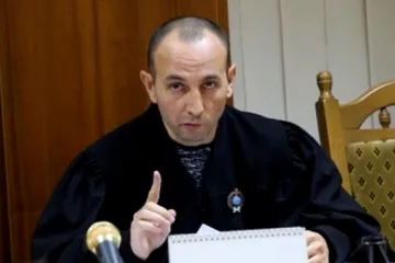​ 			 	  	В Верховный Суд претендует «недоброчесный» судья? 	  	 	  
