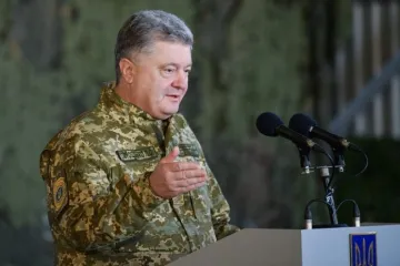 ​Армия на Донбассе проголосовала против Порошенко – журналист