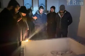 ​Chief Rabbi of Ukraine prays for Trump at Chornobyl tsadik’s grave