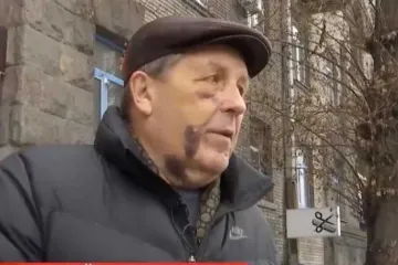 ​ 			 	  	Будем пытать и выбивать правду: В Киеве при участии патрульных избили 81-летнего создателя самолета “Мрия” 	  	 	  