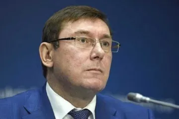 ​ 			 	  	Суд возобновил дело относительно получения Луценко взятки от экс-нардепа Шепелева 	  	 	  