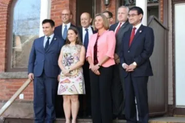​ 			 	  	G7 поддержали Киев по миротворцам на Донбассе 	  	 	  