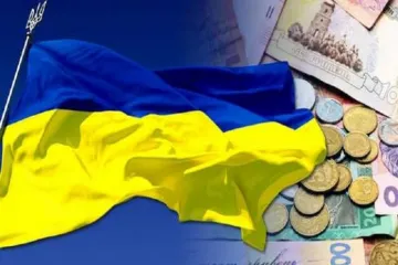 ​Украинцам стоит запасаться тушенкой, золотом и патронами — мнение