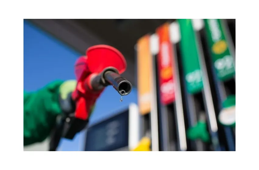 АМКУ: Ціни на бензин можна знизити ще на 3-5 гривень за літр