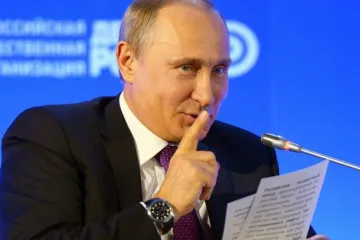 ​&#171;Рубашка едва не лопается&#187;: Путина уличили в использовании двойника